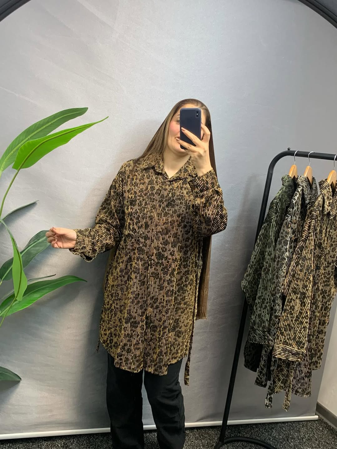 شومیز مانتویی پلنگی ریز سایز ۴۴ تا ۵۲